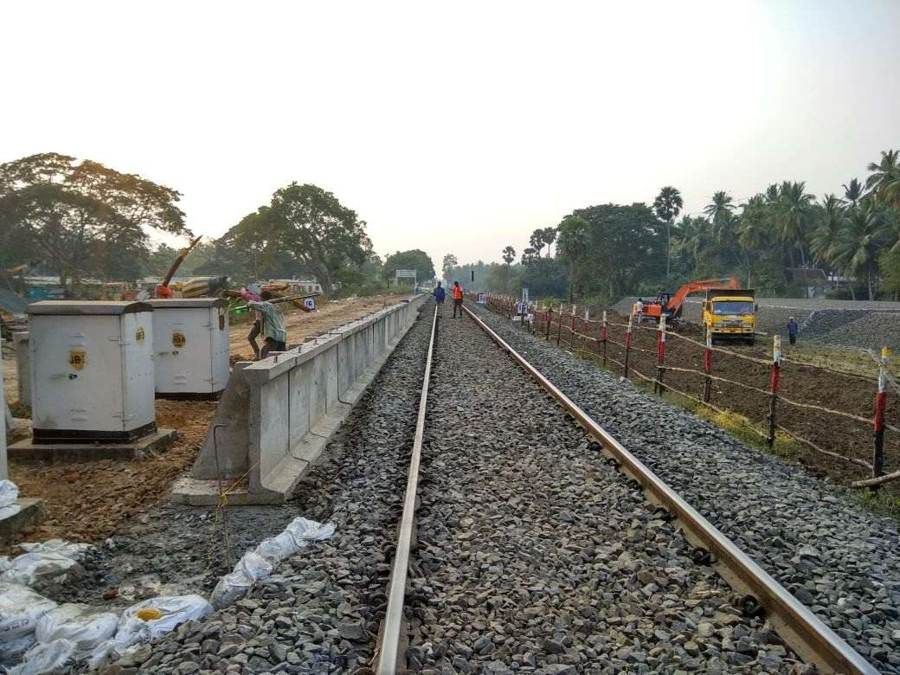 Track and parapet works